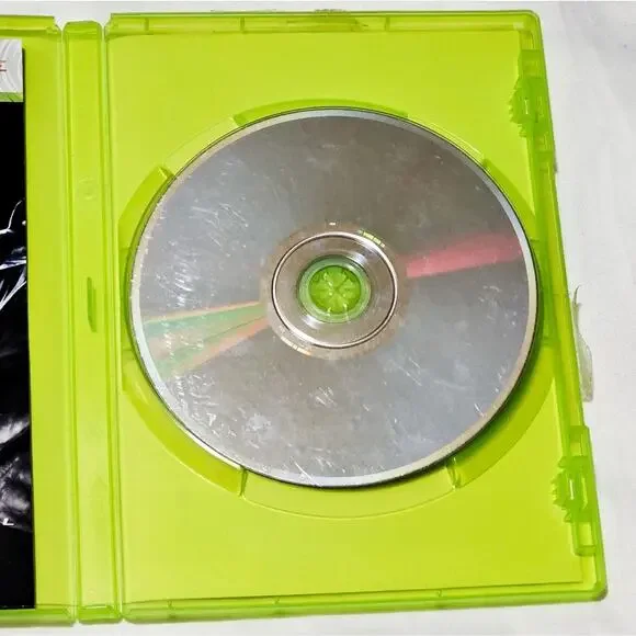 XBOX 360 preloved CIB Mortal Kombat vs DC Universe crossover video game - Picture 4 of 4